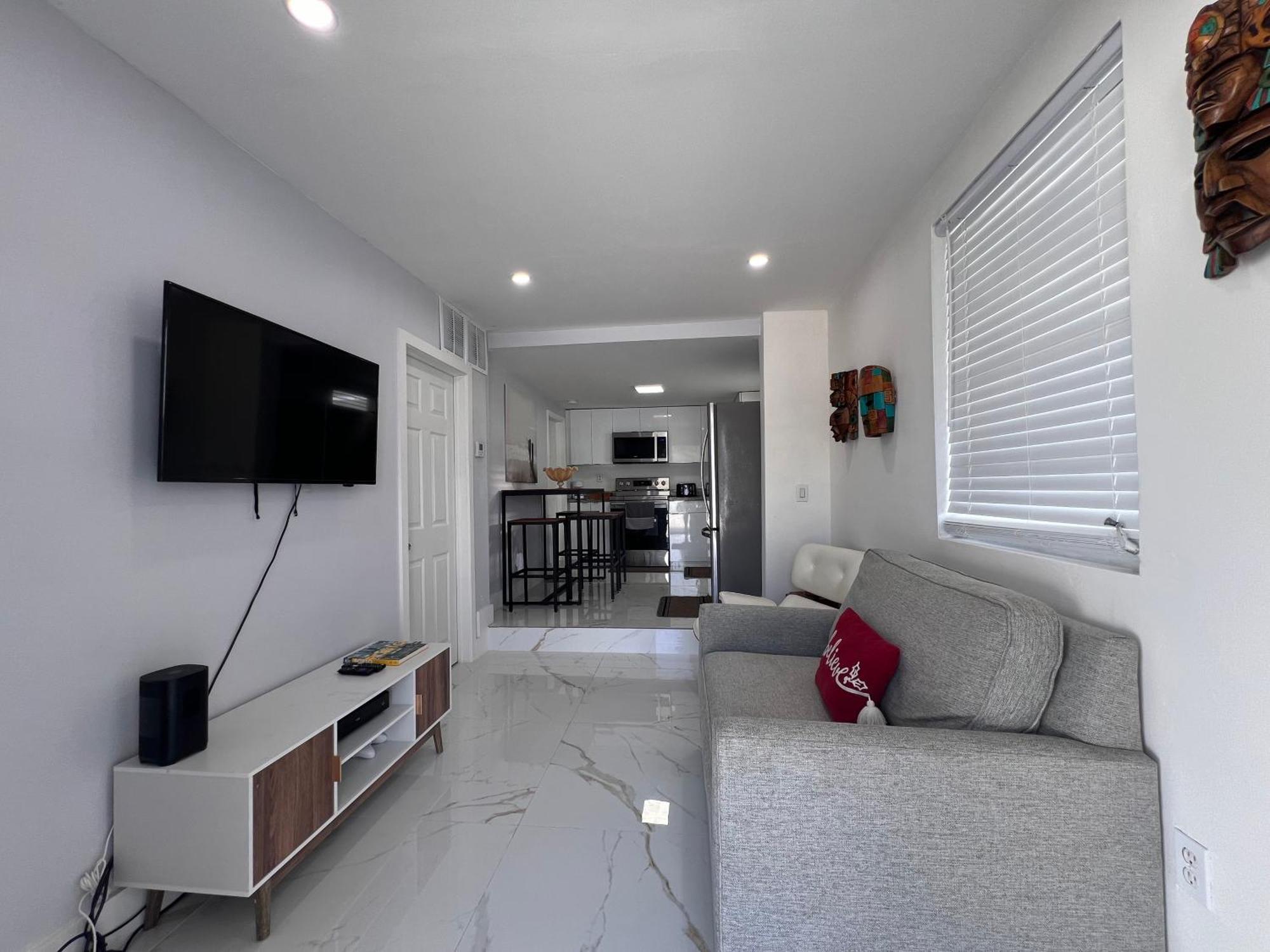 Charming Two Bedroom Apartment. Miami Extérieur photo