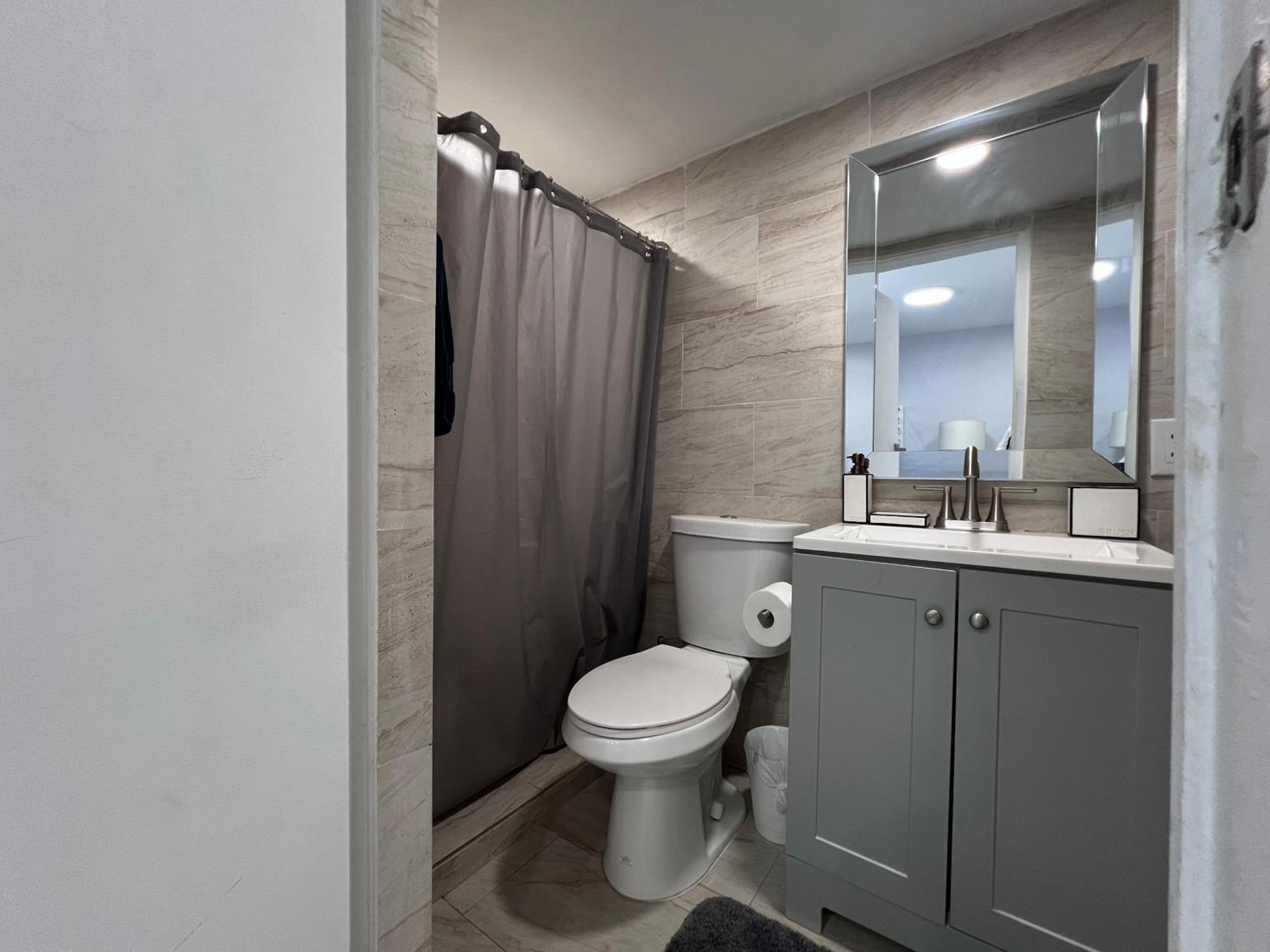 Charming Two Bedroom Apartment. Miami Extérieur photo